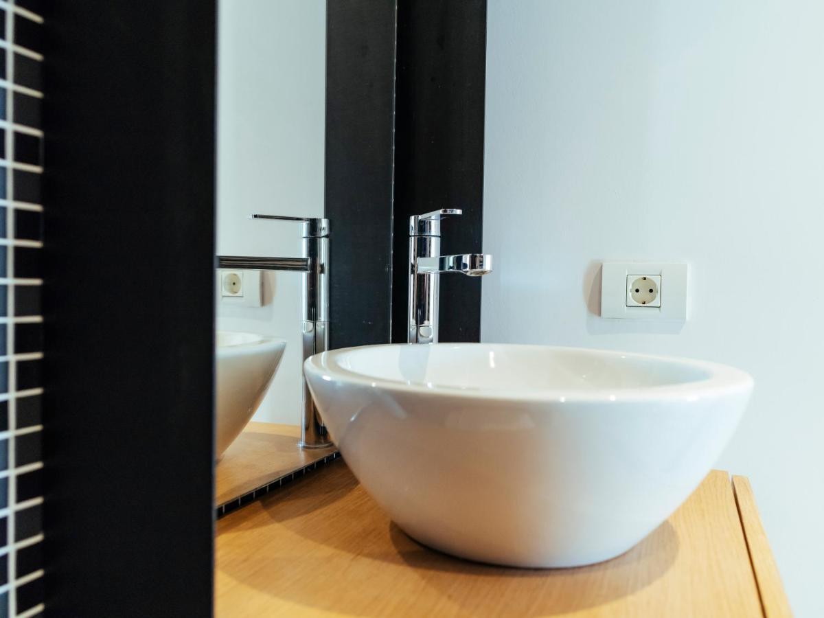 Central Modern Design Apartment Бухарест Экстерьер фото