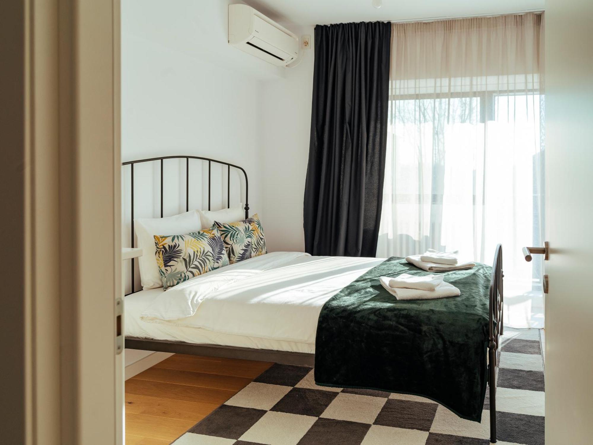 Central Modern Design Apartment Бухарест Экстерьер фото